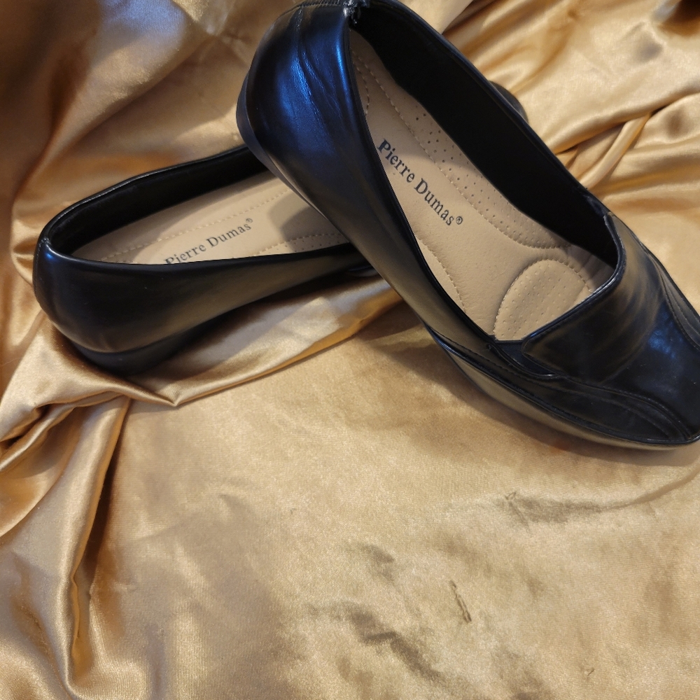 Shoes - Picture 3 of 3